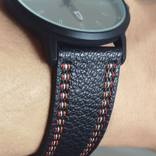 Bracelete Premium Siliconleather PHONECARE Para Honor Watch 5 Pro - Castanho / Preto